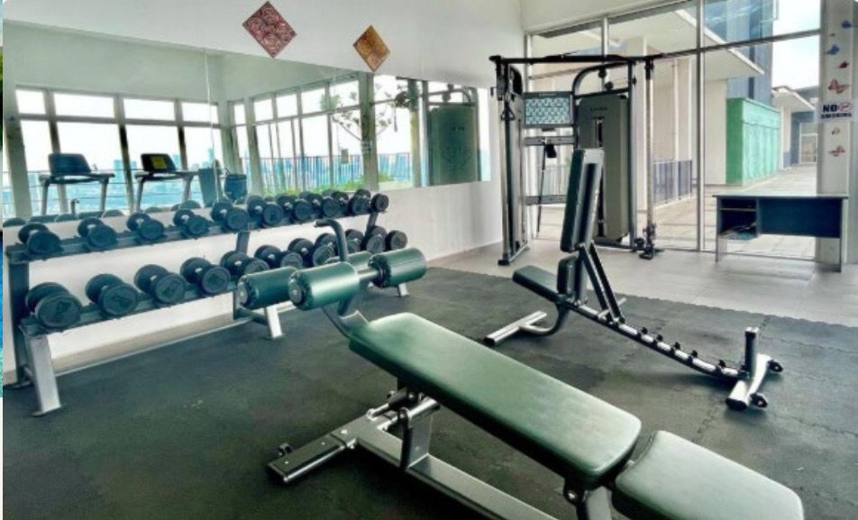 Gym at Axis Crown